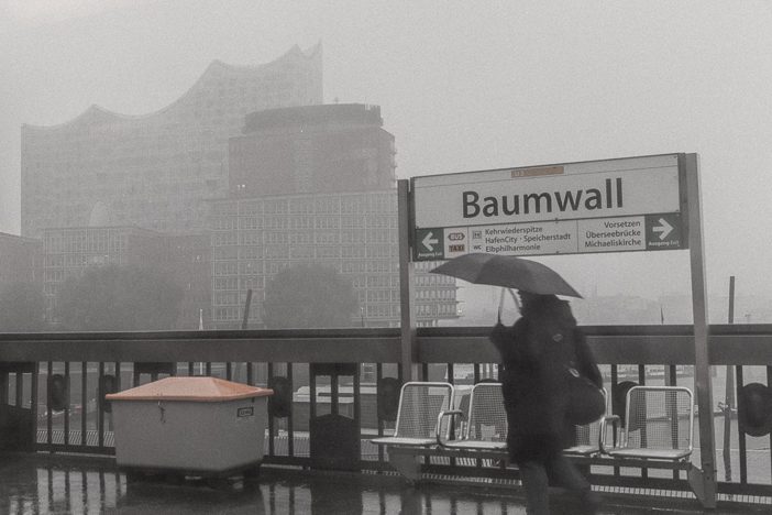 Auf dem Weg zu den Landungsbrücken in Hamburg