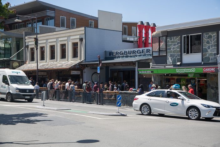 Schlange-Stehen bei Fergburger in Queenstown