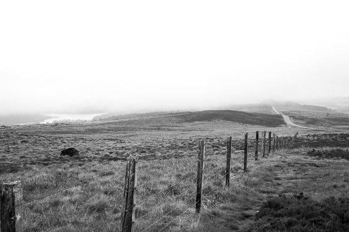 Auch bei diesigem Wetter wunderschön: Die schottische Landschaft